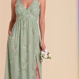 NEW In pack Birdy Grey Sage Floral Maxi Dress Laurie Dress
Chiffon Sage Le Fleur